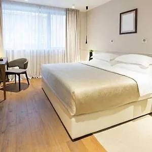 eden-suites-sarande.albaniahotels.org/