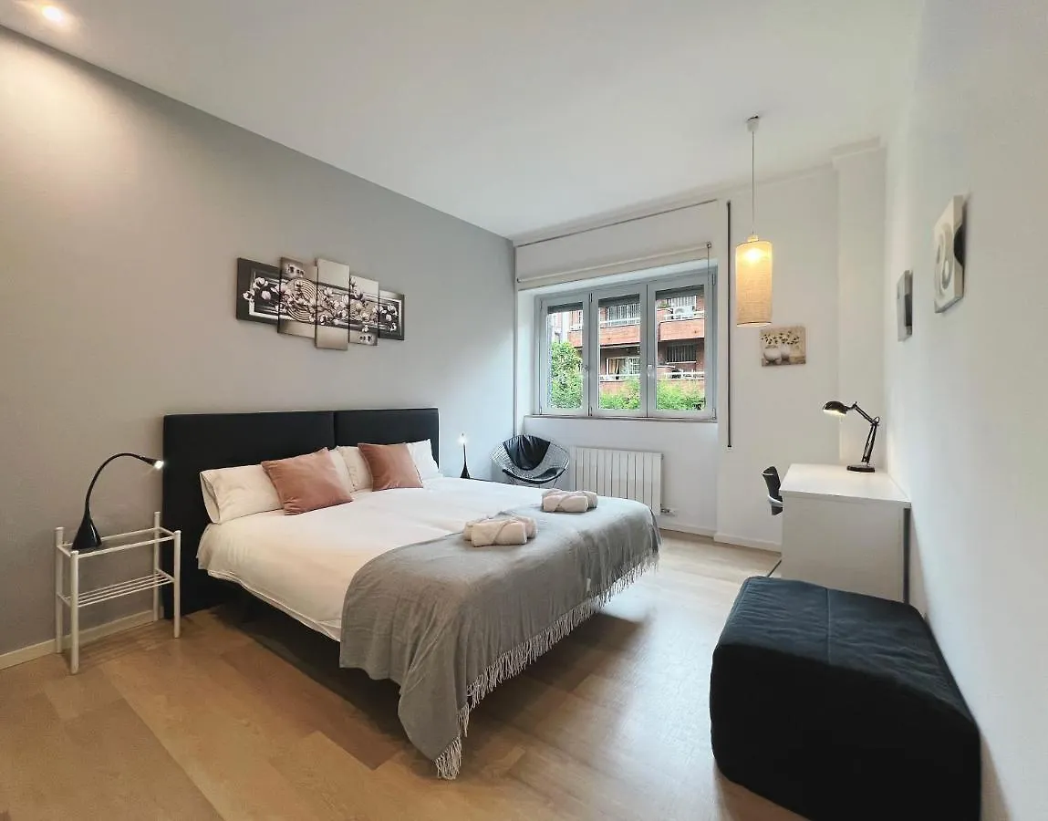 Stay U-Nique Apartments Sants Barselona İspanya